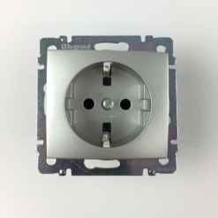 Enchufe schuko Legrand Valena